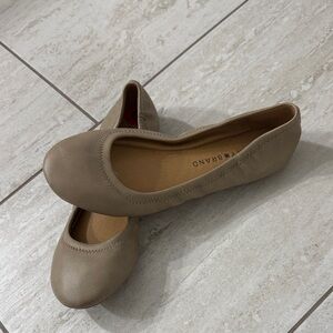 Women's Taupe Ballet Flats - Lucky Brand ..size 6..new
Round toe